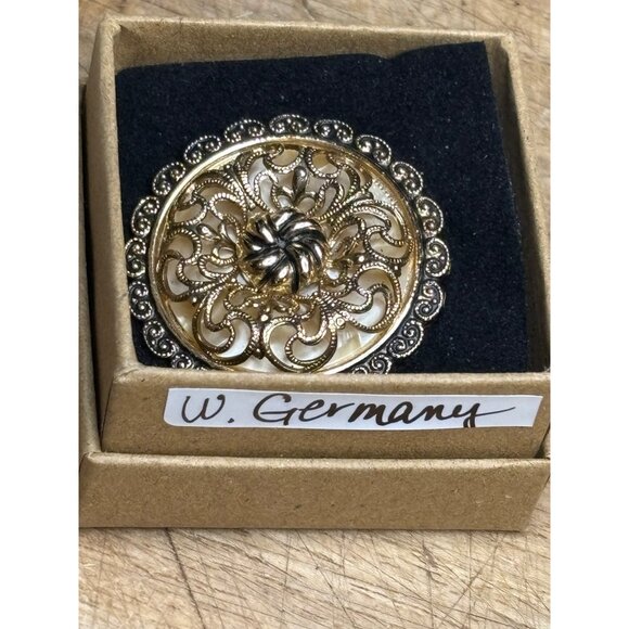 Vintage Gold-Tone Filigree Scarf Clip With Mother Of Pearl From W. Germany - Picture 5 of 5